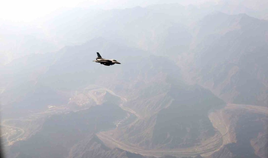 Cumhurbaşkanı Recep Tayyip Erdoğan, Katar’ın ardından Umman’a geçerken Maskat Havaalanına