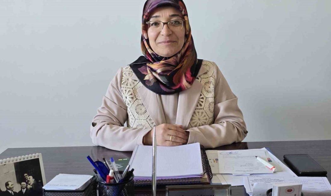 Erkeklere yakıştırılan muhtarlık mesleğinin, Yozgat’taki iki kadın temsilcisinden biri Yozgat’ta yaşayan Özlem Önsoy, ev hanımıyken ailesinin desteğiyle aday olduğu