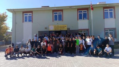 Erciyes Üniversitesi (ERÜ) Spor Bilimleri Fakültesi Öğretmenlik Bölümü öğrencileri Topluma