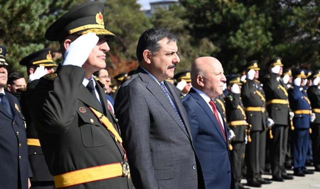 Erzurum’da 29 Ekim Cumhuriyet Bayramı’nın 102. yıldönümü kapsamında Havuzbaşı’nda bulunan