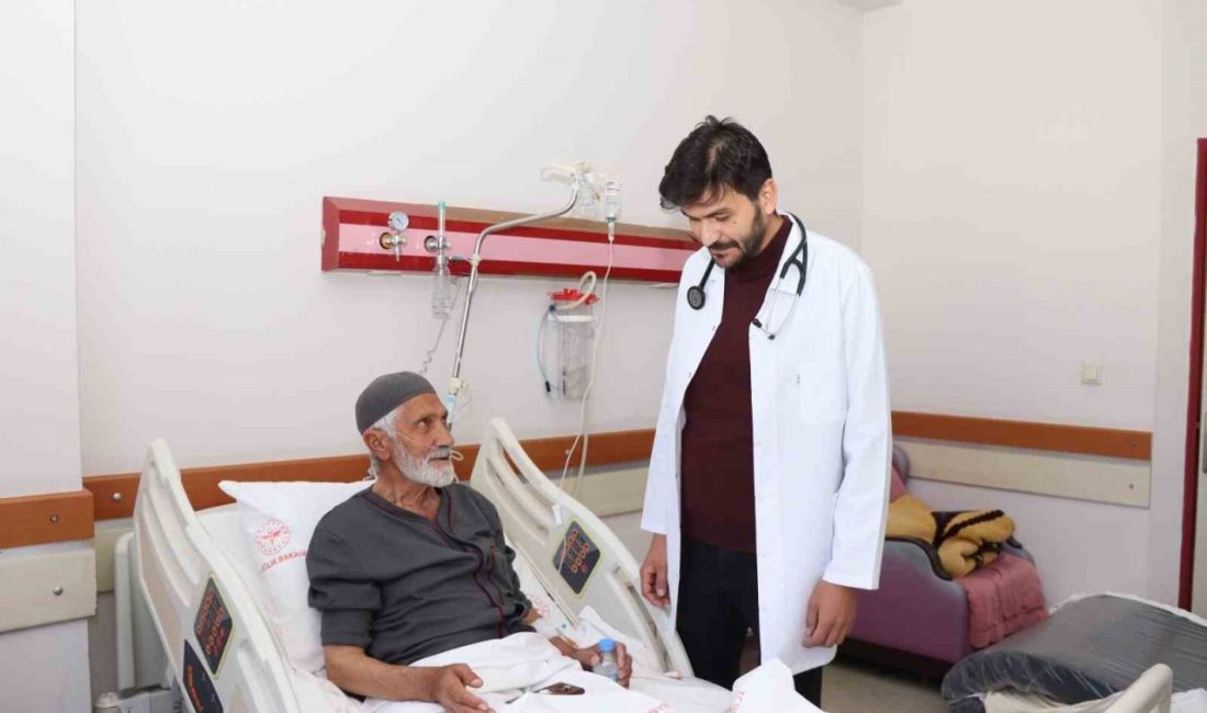 Erzurum’un Oltu ilçesi Devlet Hastanesi Acil Servisi’nde örnek bir tıbbi