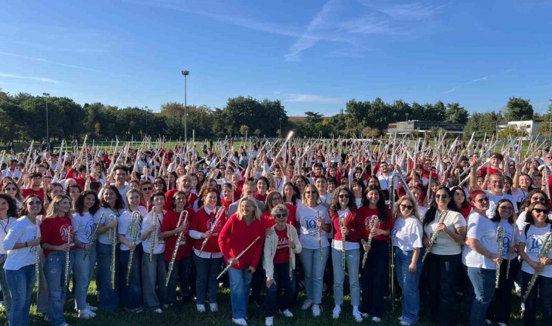 Türkiye’nin en kalabalık flüt topluluğu rekorunu kırmak üzere ülkenin dört