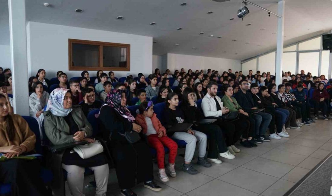 Esenyurt Belediyesi tarafından “LGS Sürecinde Rezilyans ve Verimli Ders Çalışma