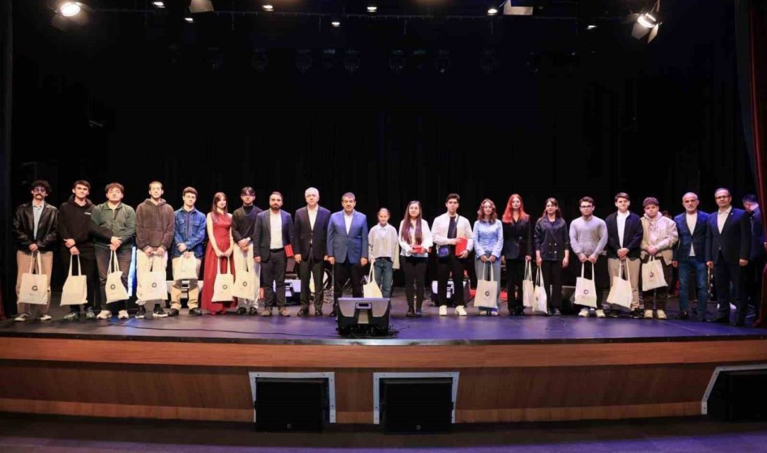 Binlerce öğrencinin sanat yolculuğuna eşlik eden Esenler Belediyesi Sanat Evi