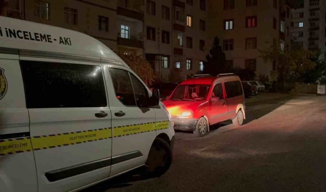 Evin kapısına ateş edip kaçan 2 kişi gözaltına alındı Kayseri’nin Melikgazi ilçesinde husumetlilerinin evinin kapısına tüfekle ateş ederek kaçan