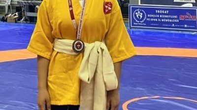 Elazığlı güreşçi Evindar Demirbağ, Geleneksel Güreşler Kuşak Türkiye Şampiyonası’nda 3’üncü