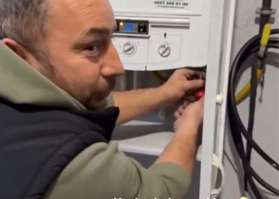 Kocaeli’nin Gebze ilçesinde çöken binada eşi ve iki çocuğuyla birlikte