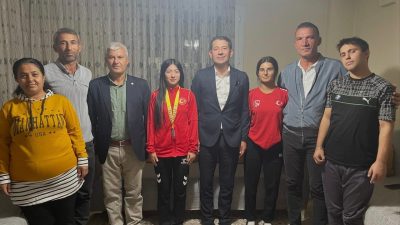 Adana’nın Feke ilçesinde yaşayan milli sporcu Fatma Gül Çoban, kadınlar