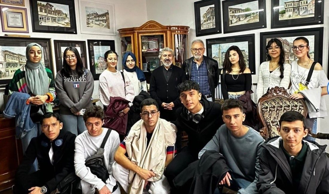 Fen lisesi öğrencileri, Kütahya’nın kültürel mirasını yerinde keşfetti Kütahya’nın Tavşanlı ilçesi 15 Temmuz Şehitler Fen Lisesi’nin 10. sınıf