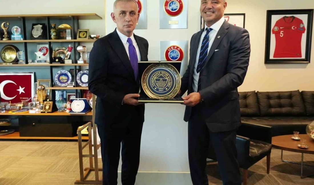 Fenerbahçe Kulübü Başkanı Sadettin Saran, Türkiye Futbol Federasyonu Başkanı İbrahim