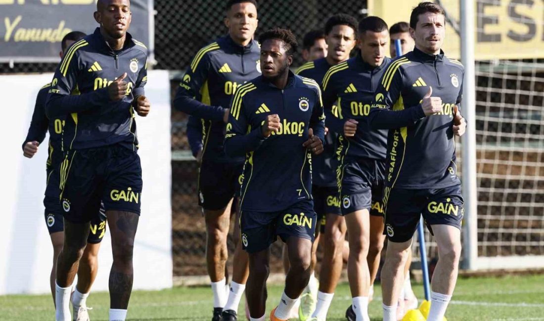 Fenerbahçe, Fatih Karagümrük maçı hazırlıklarını sürdürdü Fenerbahçe, Trendyol Süper Lig’in 9. haftasında Fatih Karagümrük ile oynayacağı