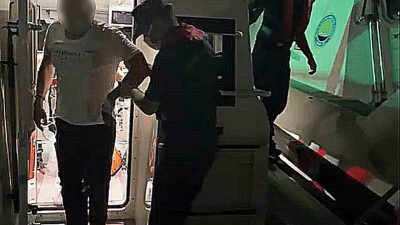 Muğla’nın Fethiye ilçesi açıklarında seyreden ticari yatta rahatsızlanan vatandaş Sahil