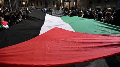 Filistin Devlet Başkanı Mahmud Abbas, “Gazze’de ateşkes anlaşmasına varılmasını memnuniyetle