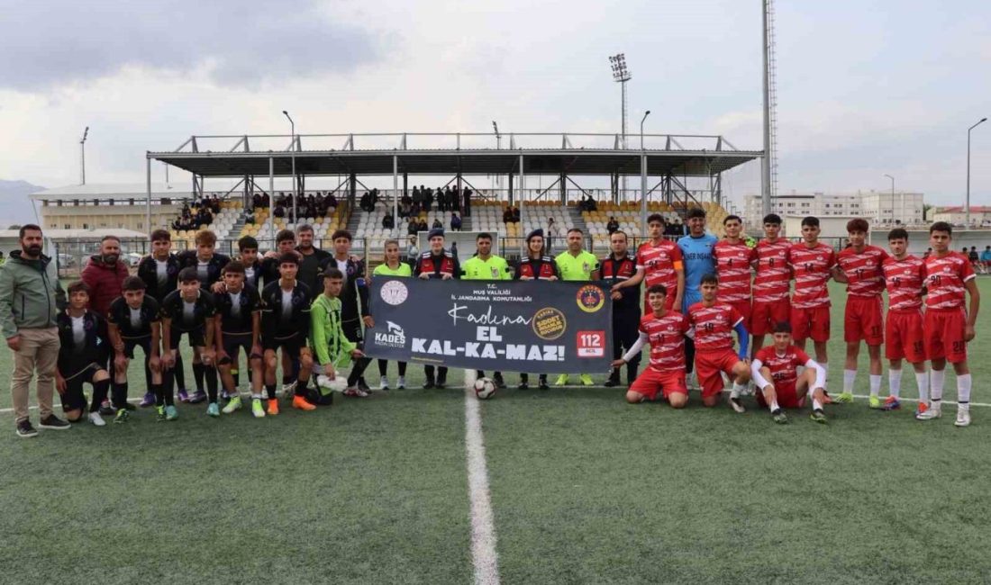 Muş’ta liseler arası futbol müsabakasının final maçı öncesi, “Kadına yönelik
