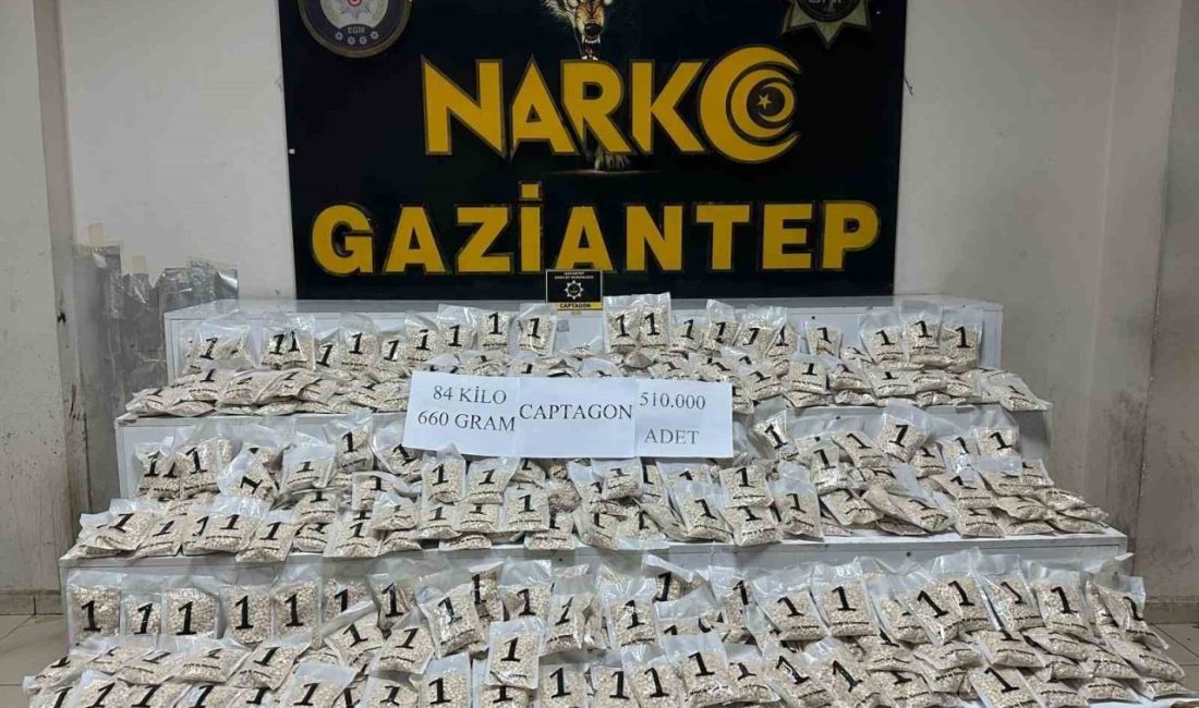 Gaziantep’te 510 bin adet uyuşturucu hap ele geçirildi: 1 şahıs tutuklandı Gaziantep’te polis ekiplerinin yol kontrol noktasında şüphe üzerine durdurduğu bir