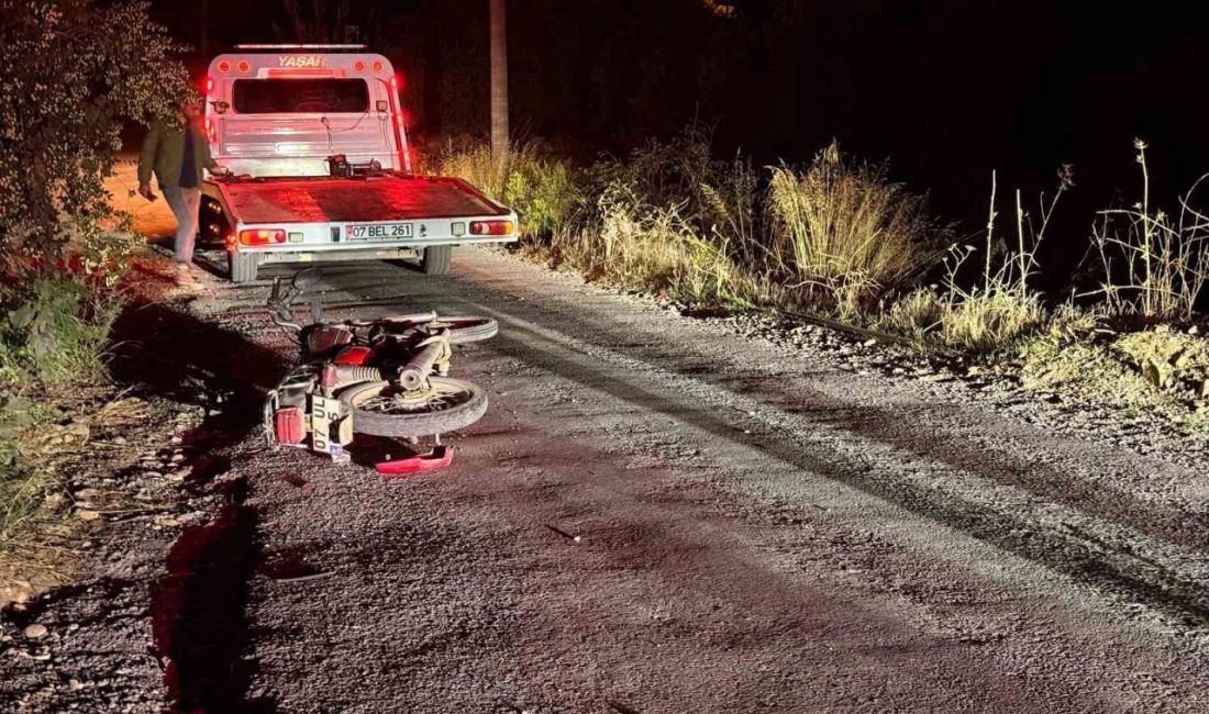 Antalya’nın Gazipaşa ilçesinde devrilen motosikletin sürücüsü yaralandı. Tedavi için hastaneye