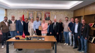 Almanya’daki Nienhagen Spor Kulübü’nün yetkilileri, Kütahya’nın Gediz ilçesine gelerek Yeşilçayspor