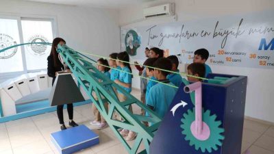 Akdeniz Belediyesi Kültür ve Sosyal İşler Müdürlüğüne bağlı Yaparak Yaşayarak