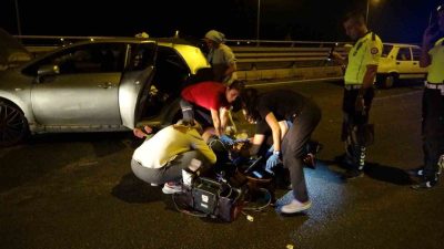 Antalya’da meydana gelen trafik kazasında, aracı kullanan genç hemşire, arka