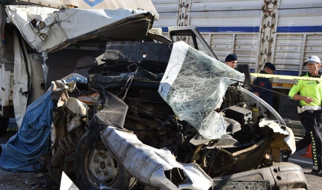 Giresun’da trafik kazası: 1 ölü, 2 yaralı Giresun’un Görele ilçesine bağlı Çavuşlu beldesinde meydana gelen trafik kazasında