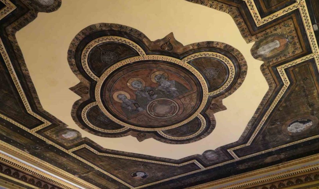 Fatih’te bulunan 571 yıllık tarihe sahip Özel Fener Rum Okulu