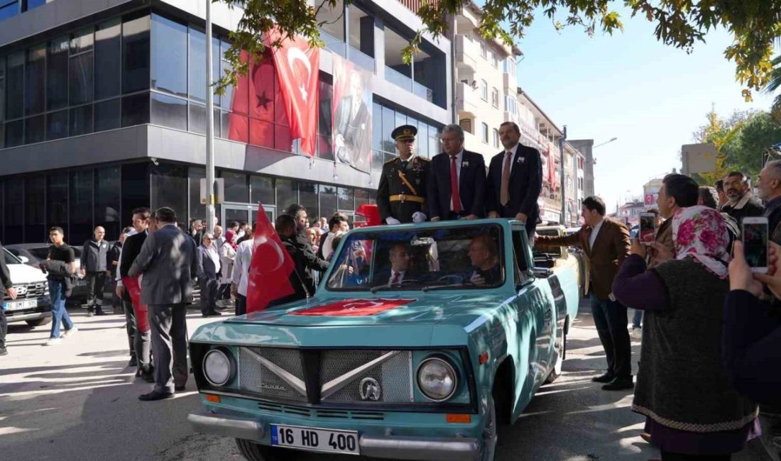 Gürsu Belediyesi’nin Cumhuriyet Bayramı kutlaması şölene dönüştü. İlçede bir klasik