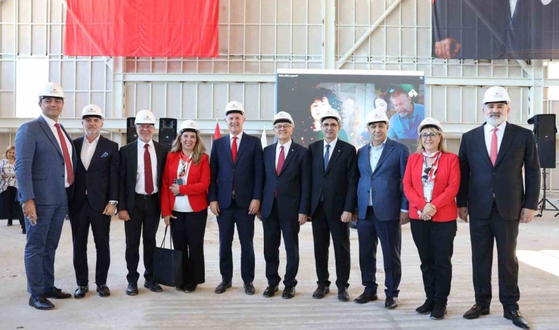 İzmir Ticaret Odası ve İzmir Ekonomi Üniversitesi, Cumhuriyet’in 102’nci yıl