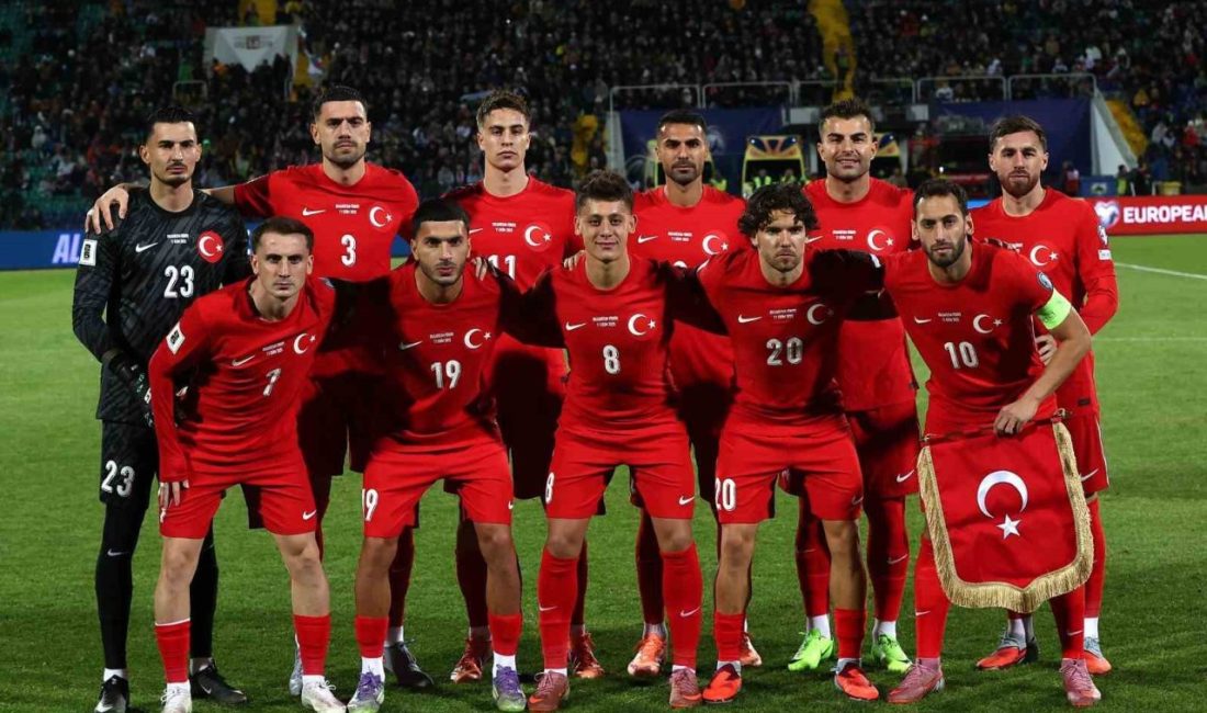 A Milli Futbol Takımı Kaptanı Hakan Çalhanoğlu, Bulgaristan maçında forma