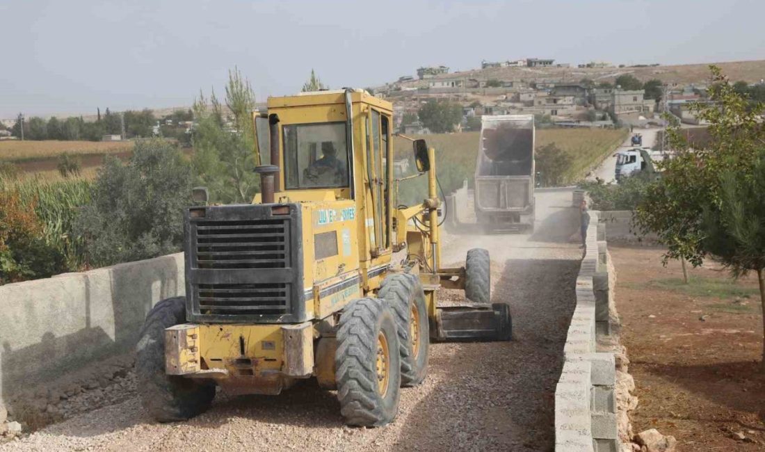 Haliliye Belediyesi Fen İşleri Müdürlüğü, ilçe genelinde başlattığı yol yapım,