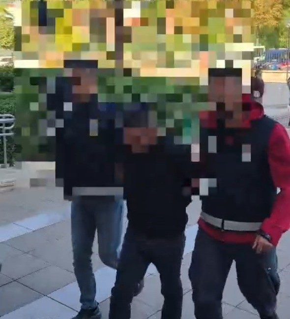 Aydın’ın Sultanhisar ilçesinde 3 ayrı suçtan hapis cezasıyla aranan şahıs,