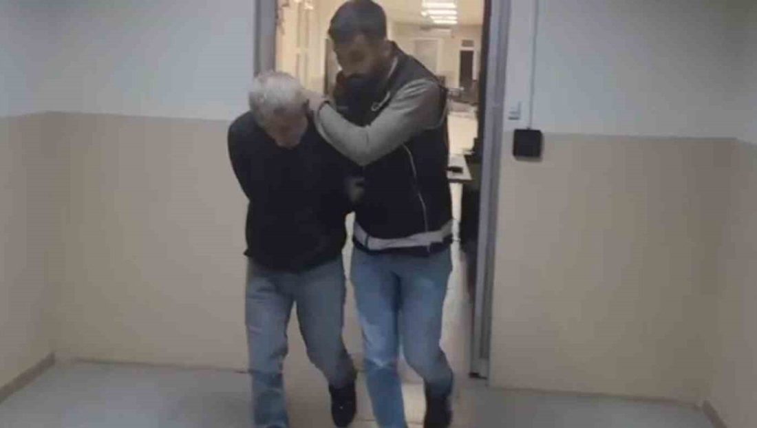Hatay’da uyuşturucu satıcısı tutuklandı Hatay’da uyuşturucu madde ticareti yapan şüpheli şahıslara yönelik yürütülen çalışmada