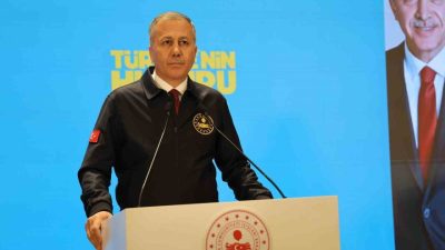 İçişleri Bakanı Ali Yerlikaya, “Türkiye’nin Huzuru Diyarbakır” toplantısında Terörsüz Türkiye’nin