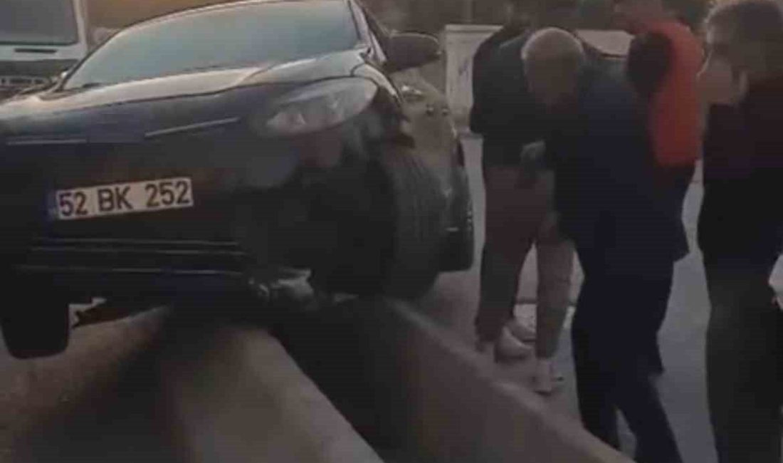 Iğdır’da refüj tepkisi: Yol daraldı, kaza kaçınılmaz oldu Iğdır’ın Halfeli Caddesi’nde Iğdır Belediyesi tarafından kısa süre önce yapılan