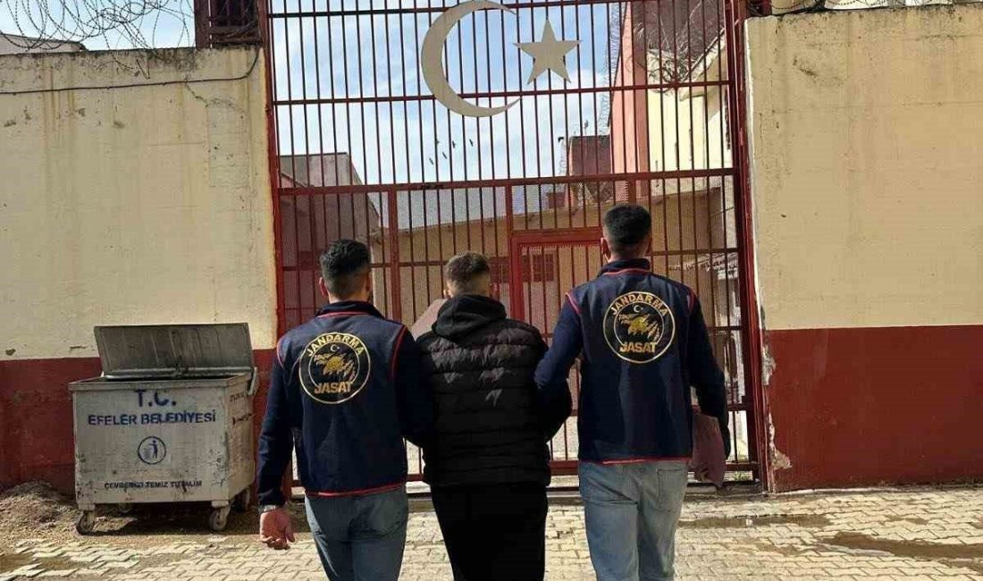 Aydın’da iki ayrı suçtan hapis cezasıyla aranan şahıs, jandarma ekiplerince