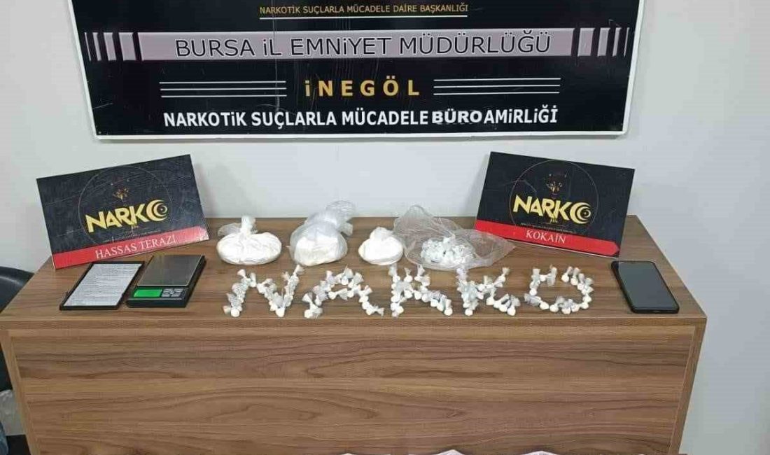İnegöl’de uyuşturucu operasyonu: 620 gram kokain ele geçirildi Bursa’nın İnegöl ilçesinde, Bursa Emniyet Müdürlüğü Narkotik Suçlarla Mücadele ekiplerince