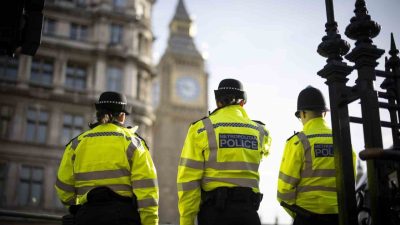 İngiltere’nin başkenti Londra’da polis, acil durum çağrılarına müdahalelerde dronların kullanılmasına