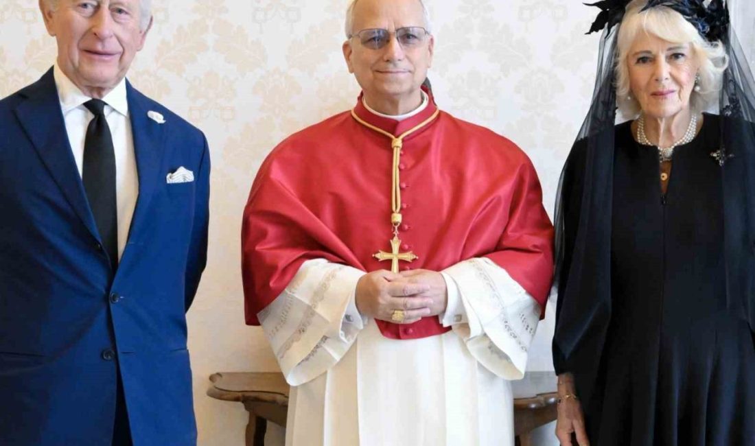 İngiltere Kralı Charles ve Papa 14’üncü Leo, Vatikan’daki Sistine Şapeli’nde