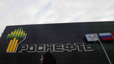 İngiltere Maliye Bakanı Rachel Reeves, Rusya-Ukrayna Savaşı’nda Moskova’ya gelir sağlayan