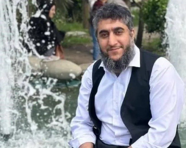 İranlı muhalif, Arnavutköy’de evine giderken silahlı saldırıda öldürüldü İstanbul’un Arnavutköy ilçesinde dün akşam silahlı saldırıya uğrayan İranlı muhalif