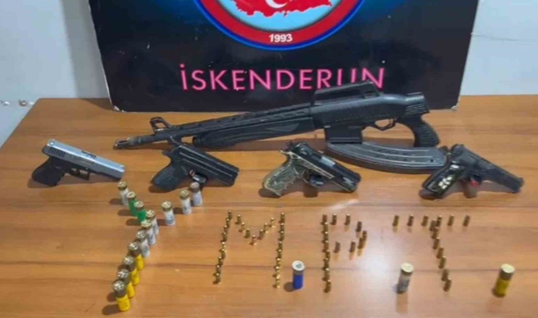 İskenderun’da asayiş uygulaması; 5 adet ruhsatsız silah ele geçirildi Hatay’ın İskenderun ilçesinde yapılan asayiş uygulamasında 4 adet ruhsatsız tabanca,