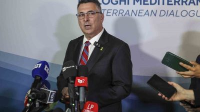 İsrail Dışişleri Bakanı Gideon Sa’ar, İtalya’da yaptığı açıklamada, “Refah Sınır