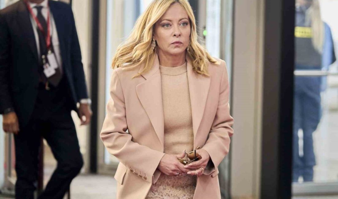 İtalya Başbakanı Giorgia Meloni, kendisi ve Savunma Bakanı Guido Crosetto