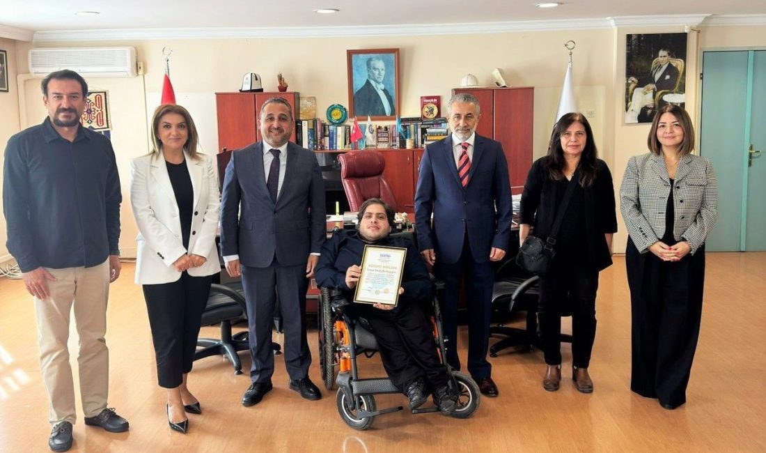 İzmir Azerbaycan Derneği (İZAZDER), Türk dünyası genelinde düzenlenen “Bizim Ailemiz