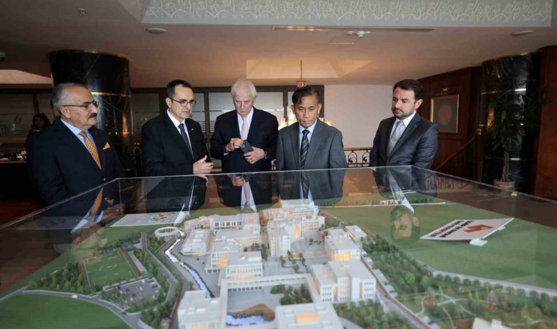 Ege’nin ihracat başkenti İzmir, ticaret ağını Güneydoğu Asya’ya genişletiyor. İzmir