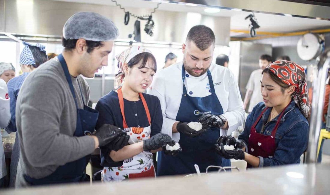 Japonya’dan gelen gıda bilimi ve beslenme bölümü öğrencileri İstanbul’da Türk