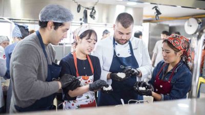 Japonya’dan gelen gıda bilimi ve beslenme bölümü öğrencileri İstanbul’da Türk