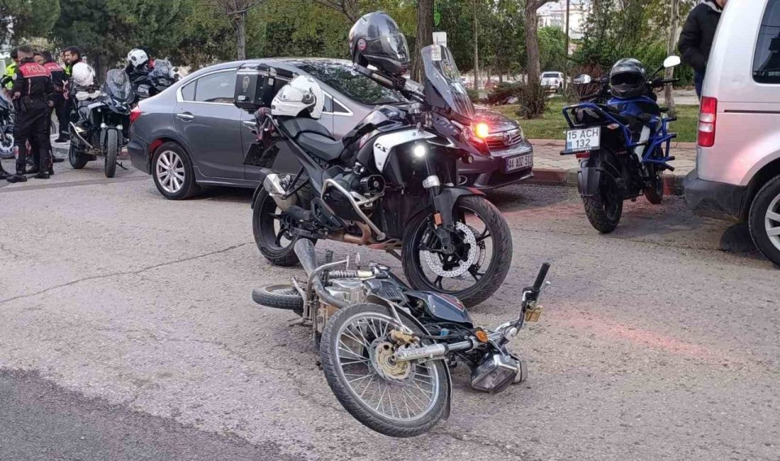 Kahramanmaraş’ta ’dur’ ihtarına uymayan sürücü yakalandı Kahramanmaraş’ta polis ekibinin ’dur’ ihtarına uymayan motosiklet sürücüsü kısa sürede