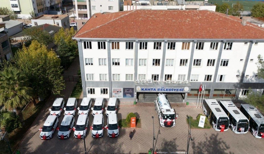 Geçtiğimiz aylarda 100 milyon TL değerinde 17 iş makinesini hizmete