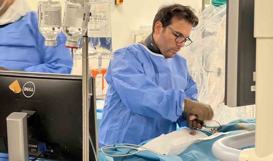 Manisa Şehir Hastanesi Kardiyoloji Kliniği’nde iki hastaya ilk kez uygulanan