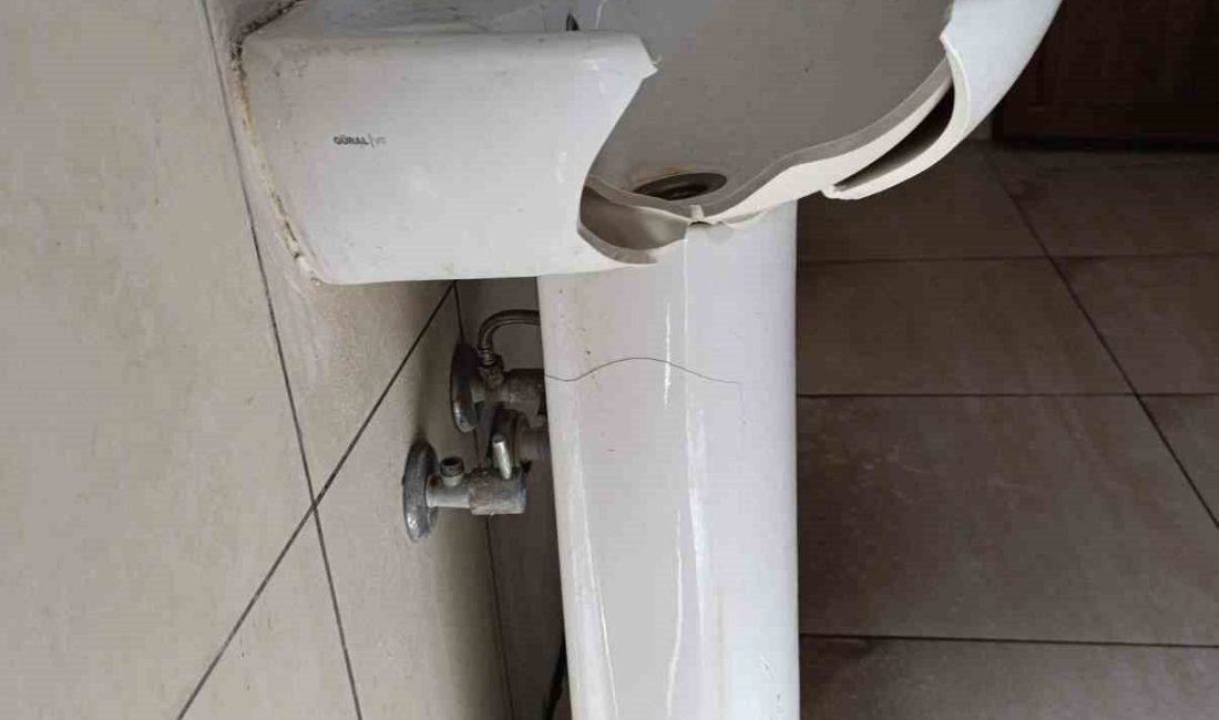 Bilecik’te bir caminin lavabolarını kıran şahıs jandarma tarafından yakalandı. Bilecik